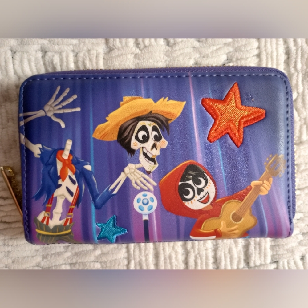 NWOT Loungefly Coco Miguel & Hector Performance Scene Zip Around Wallet